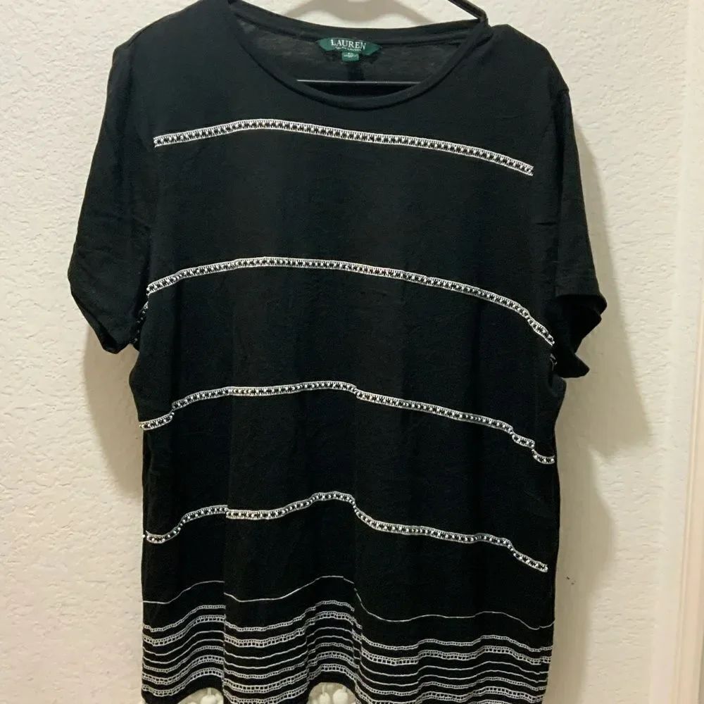 Lauren Ralph Lauren Black and Ivory Beaded Embroidered Short Sleeve Pom Pom Hem